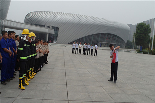 1561024364125738.jpg 滅火器使用方法講解.jpg